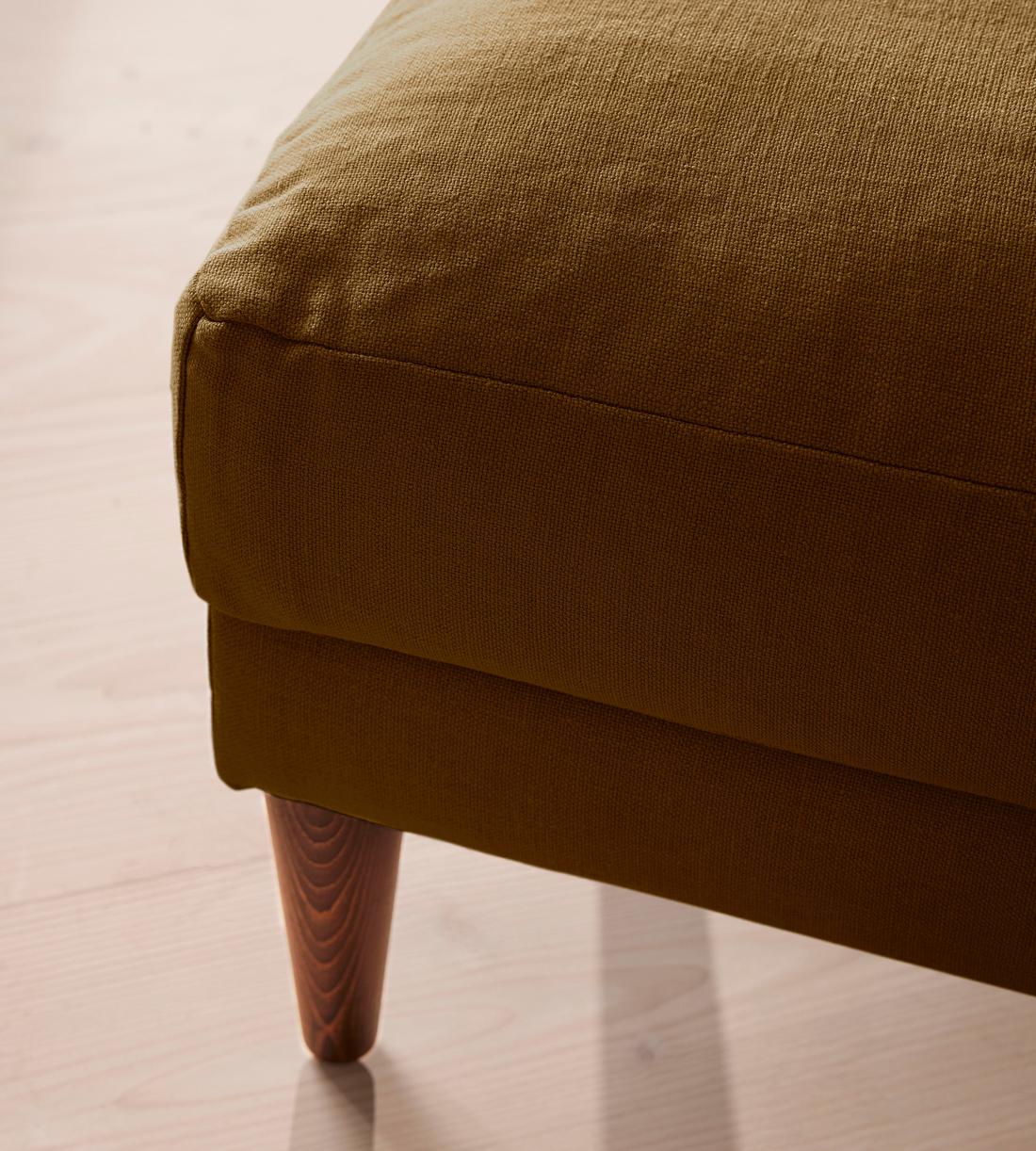 Reya Ottoman - Linen - Ochre - Images - Image 3