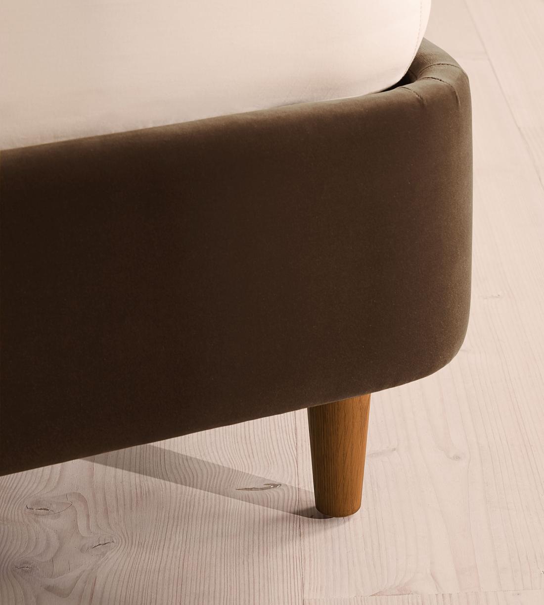 Aubrey Bed - King - Velvet - Chocolate - Images - Image 5