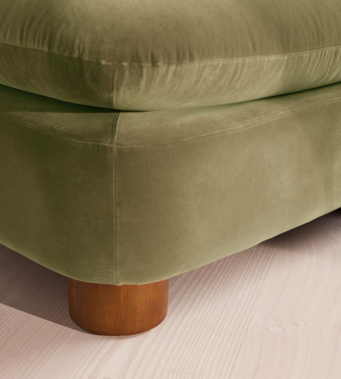 Vivienne Ottoman - Velvet Lichen - Images - Image 4