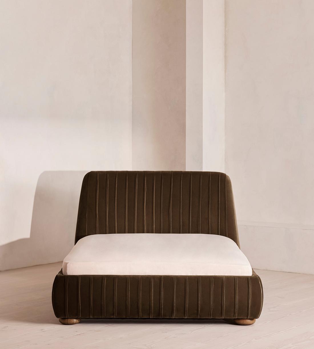 Vivienne Bed - Double - Velvet - Chocolate - Listing - Image 2