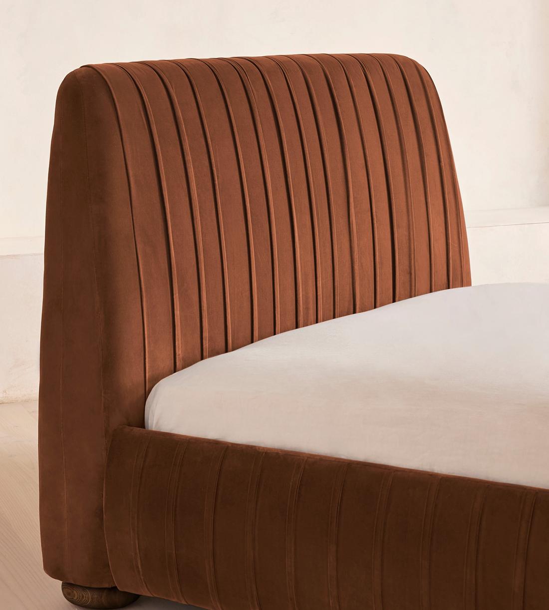 Vivienne Bed - King - Velvet - Cinnamon - US - Images - Image 3