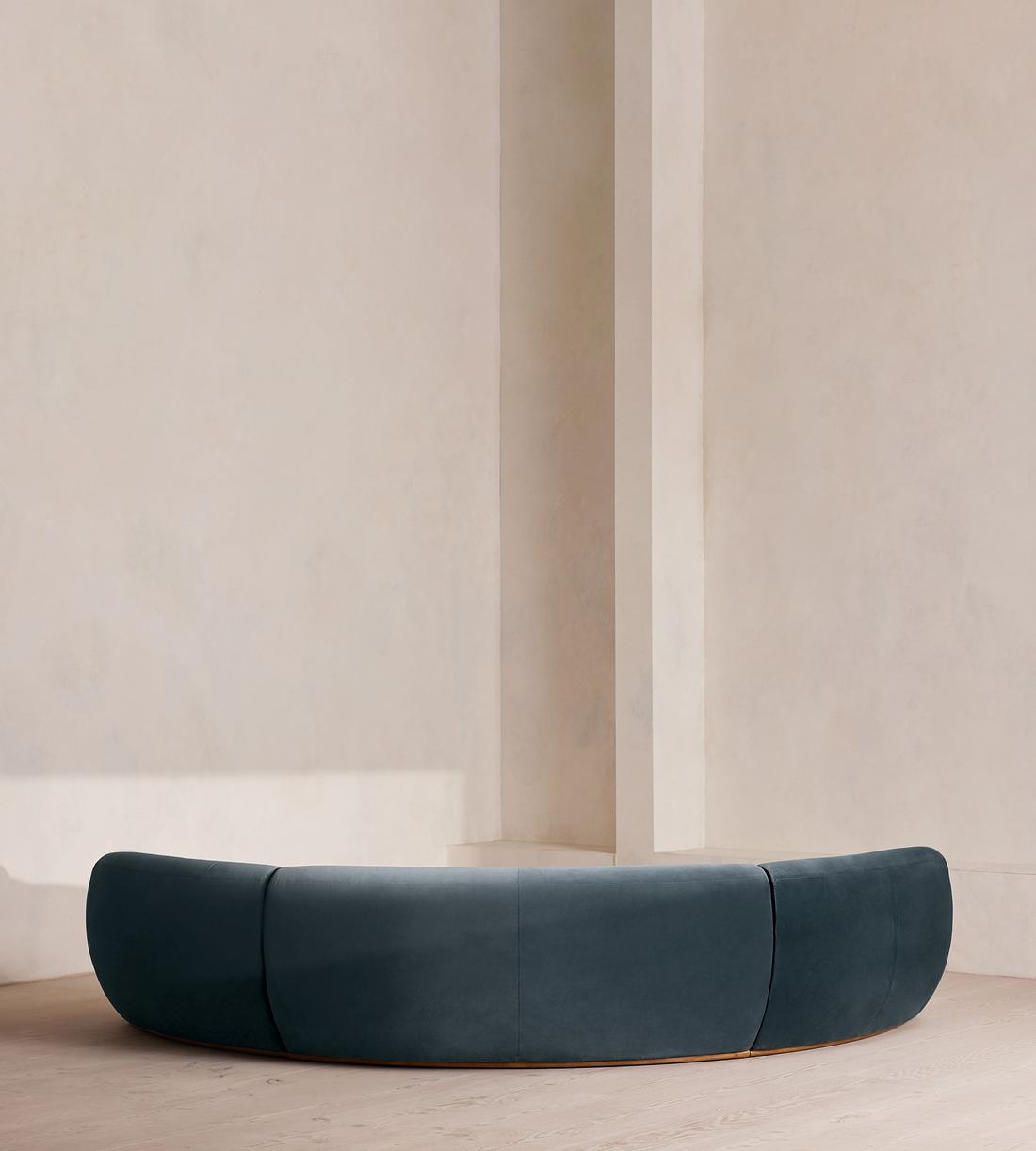 Aline Serpentine Sectional Sofa - Four Seater - Grey Blue Velvet - US - Images - Image 5