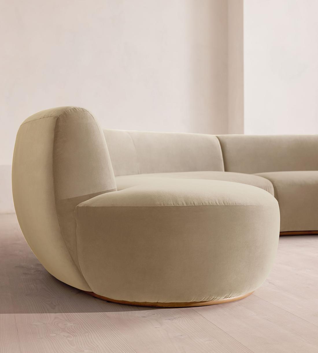 Aline Serpentine Sectional Sofa - Four Seater - Velvet - Oyster - US - Images - Image 5