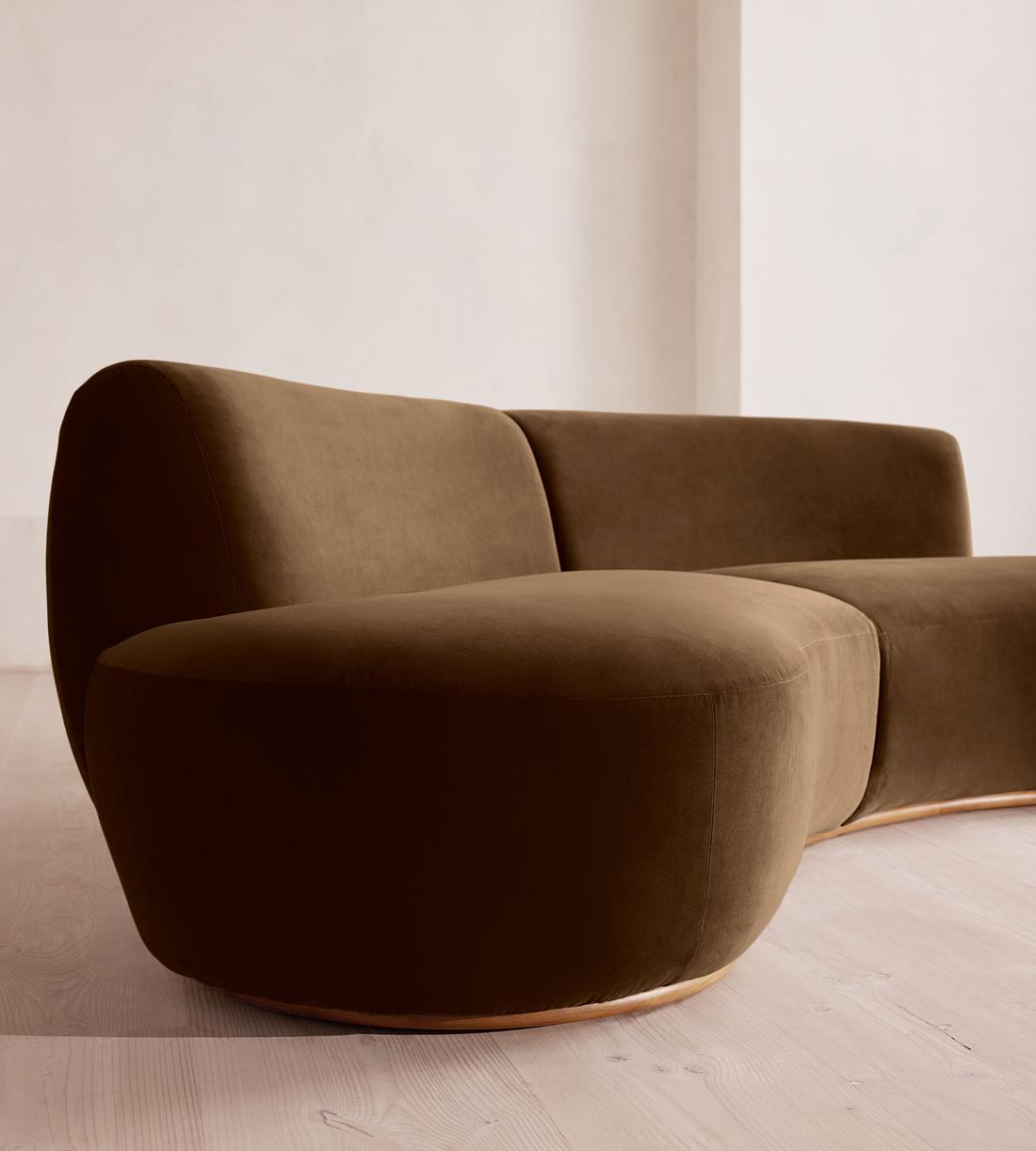 Aline Serpentine Sectional Sofa - Three Seater - Chocolate Velvet - US - Images - Image 5