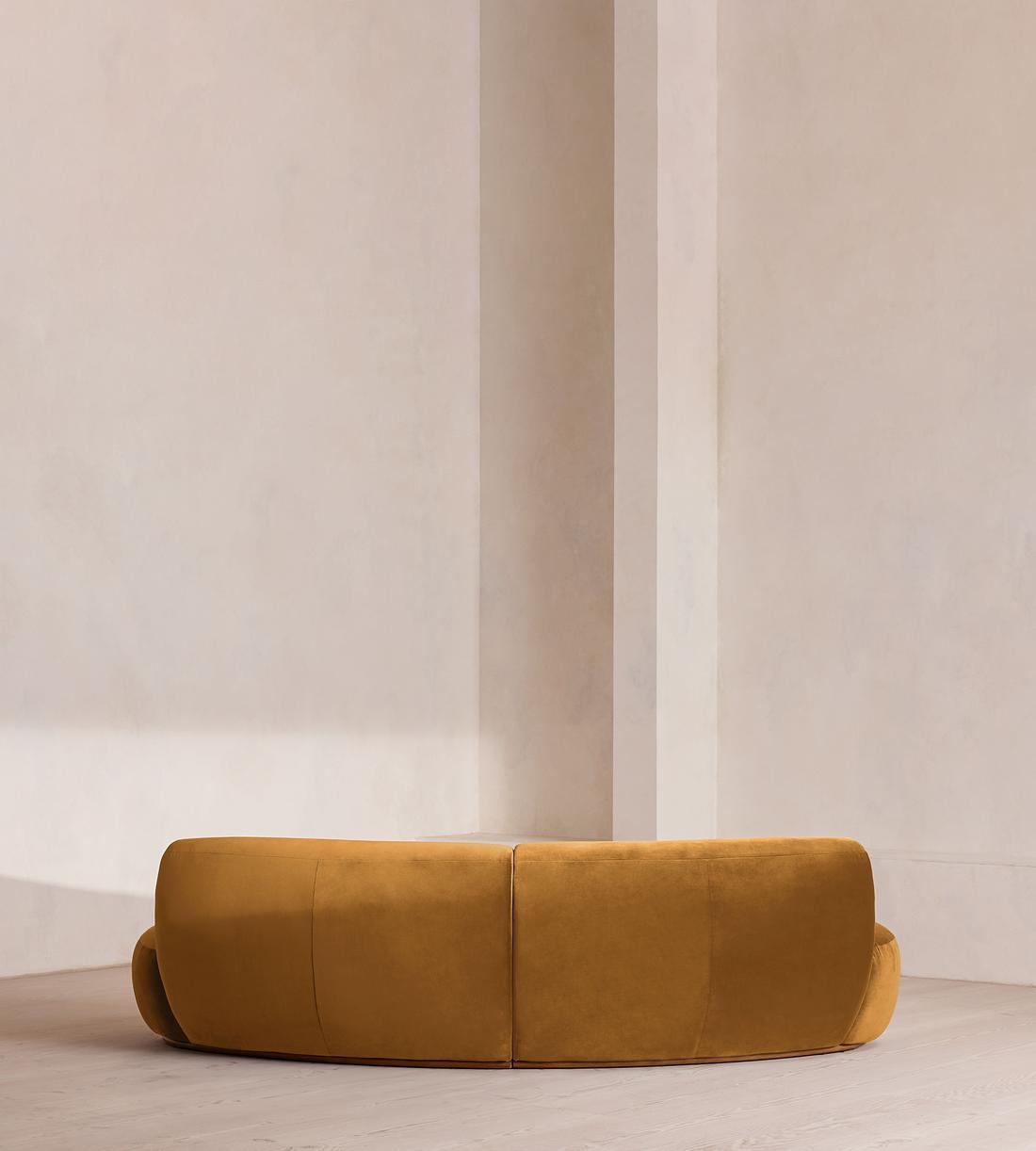 Aline Serpentine Sectional Sofa - Three Seater - Mustard Velvet - US - Images - Image 4