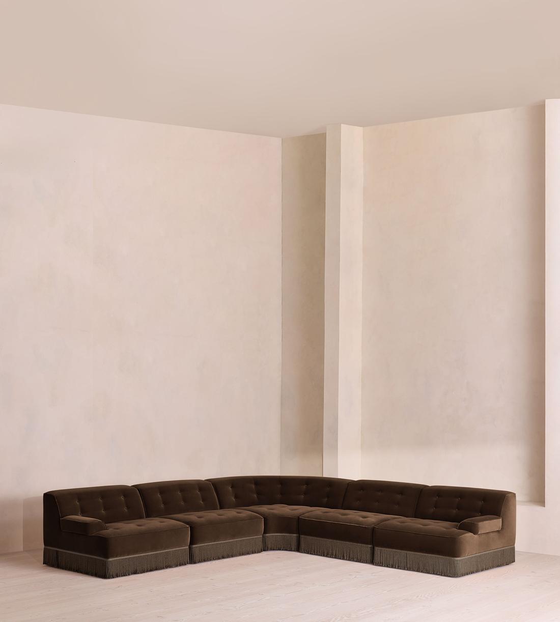 Elowen Sectional Sofa - Corner Sofa - Velvet - Chocolate US - Listing - Image 1