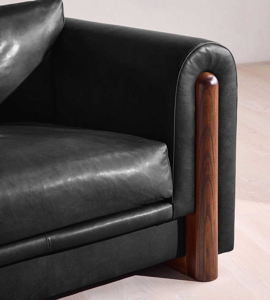 Farrell Three Seater Sofa - Leather - Black - UK - Images - Image 5