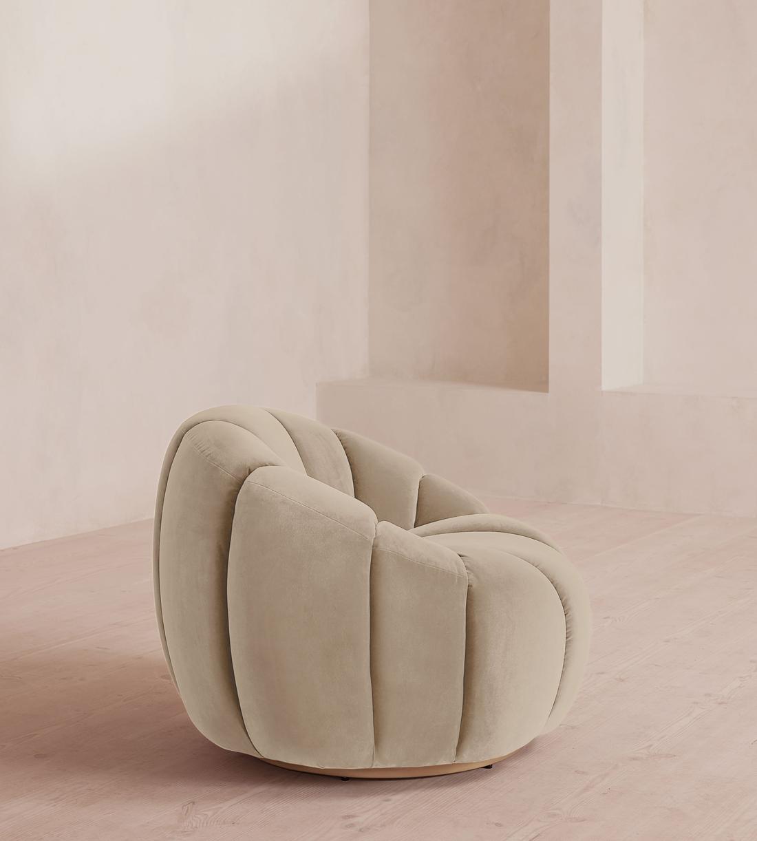 Garret Chair - Velvet - Oyster - UK - Images - Image 3