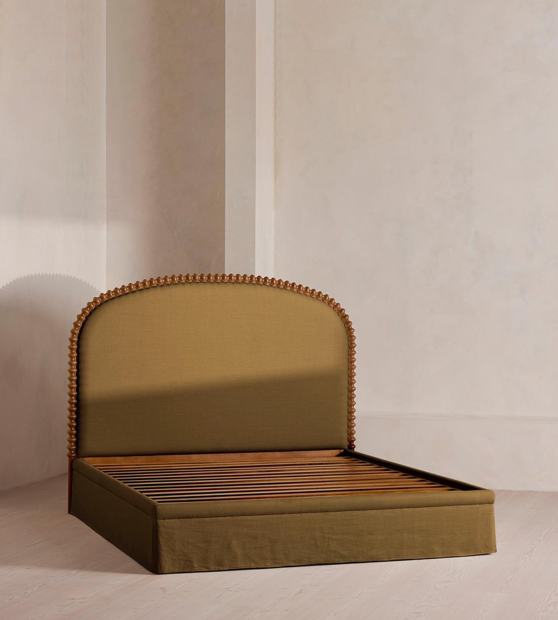 Mika Bed - King - Linen - Ochre - US - Images - Image 5
