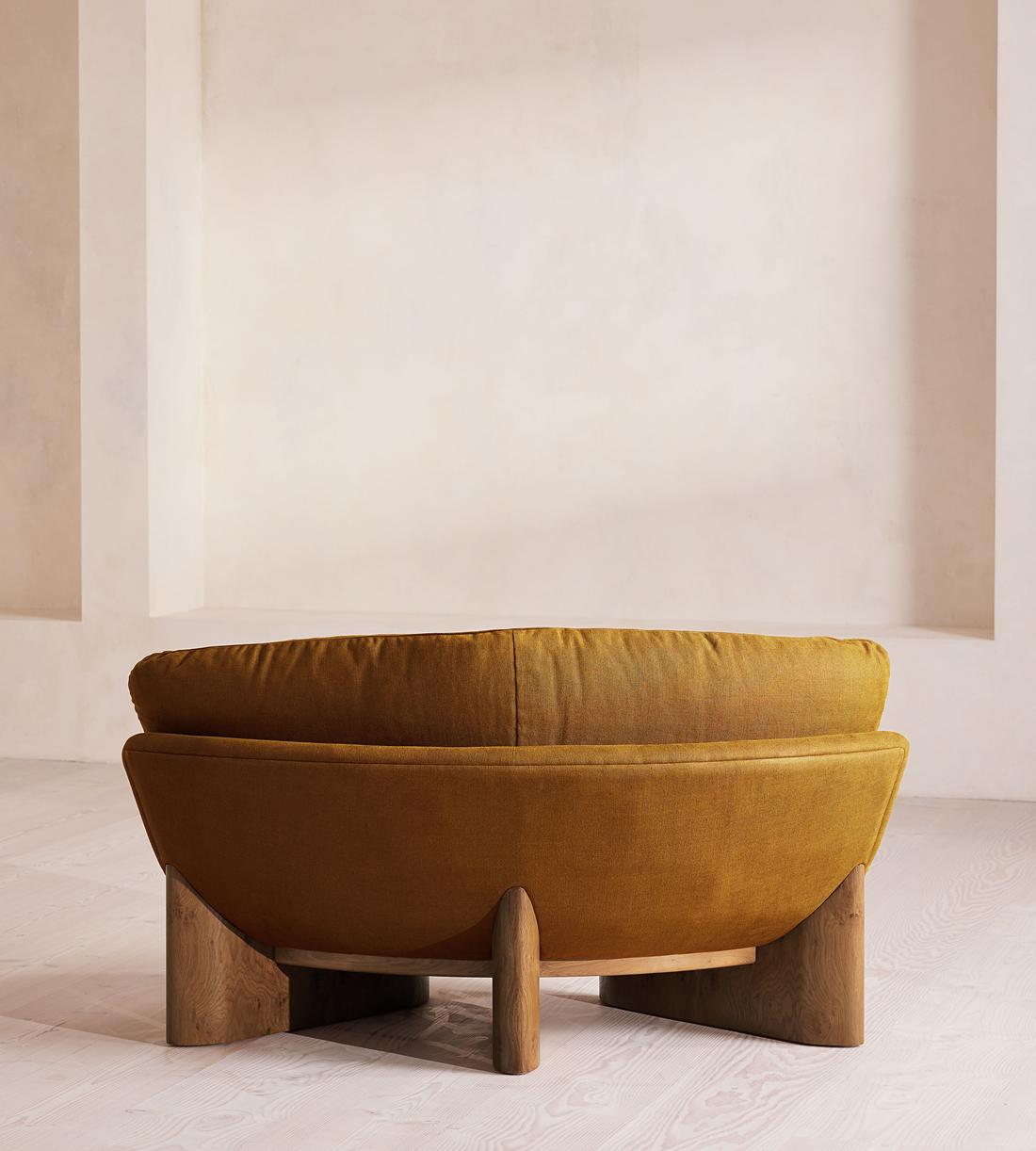Tellis Corner Chair - Linen - Turmeric - US - Images - Image 4