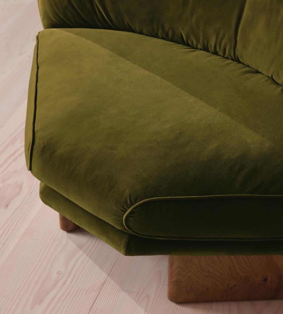 Tellis Corner Chair - Velvet - Olive - US - Images - Image 5