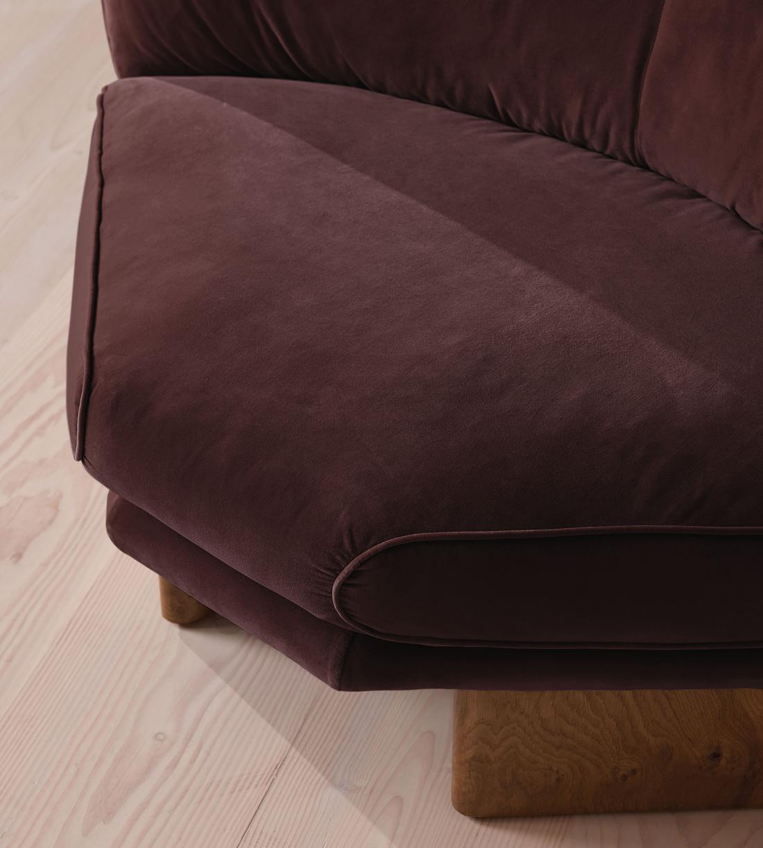 Tellis Corner Chair - Velvet - Aubergine - US - Images - Image 5