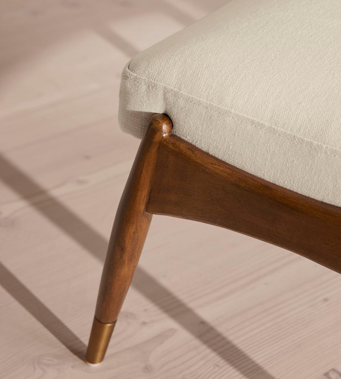 Theodore Footstool - Linen - Bisque - Images - Image 3