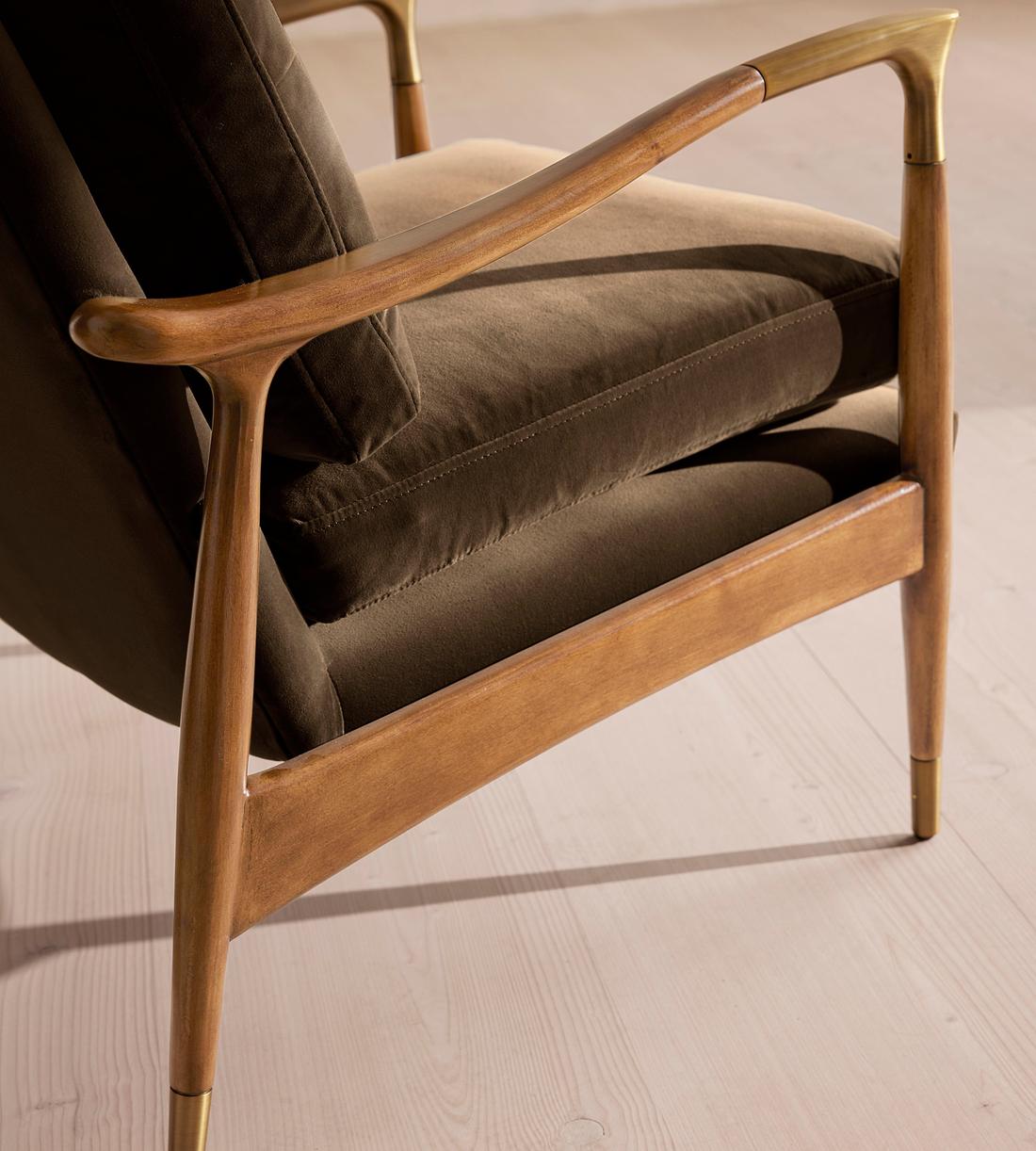 Theodore Oak Armchair - Velvet - Chocolate Brown - Images - Image 6