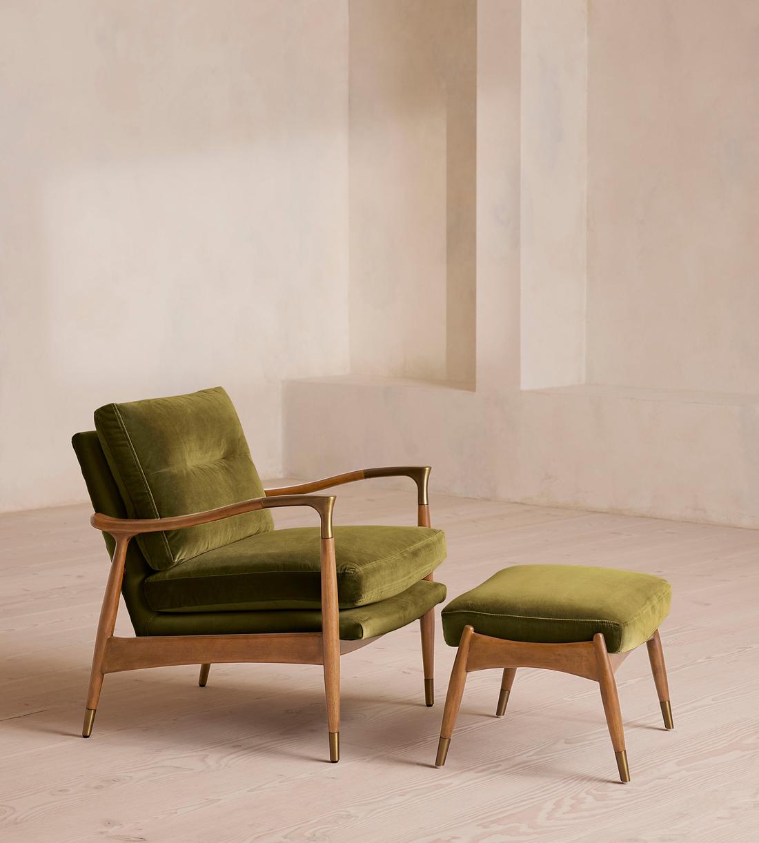 Theodore Oak Armchair - Velvet Olive - Images - Image 4