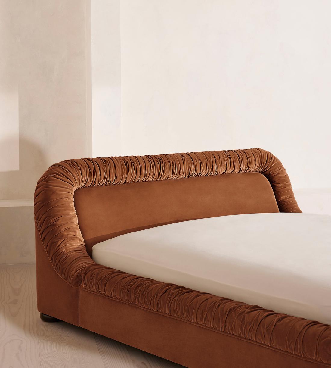 Vara Bed - King - Velvet - Cinnamon - UK - Images - Image 3
