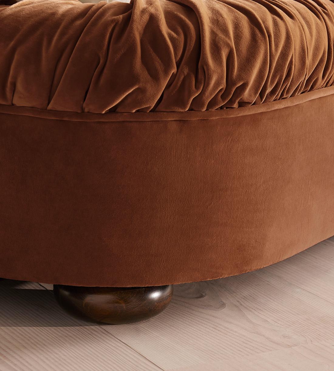 Vara Bed - Queen - Velvet - Cinnamon - US - Images - Image 5