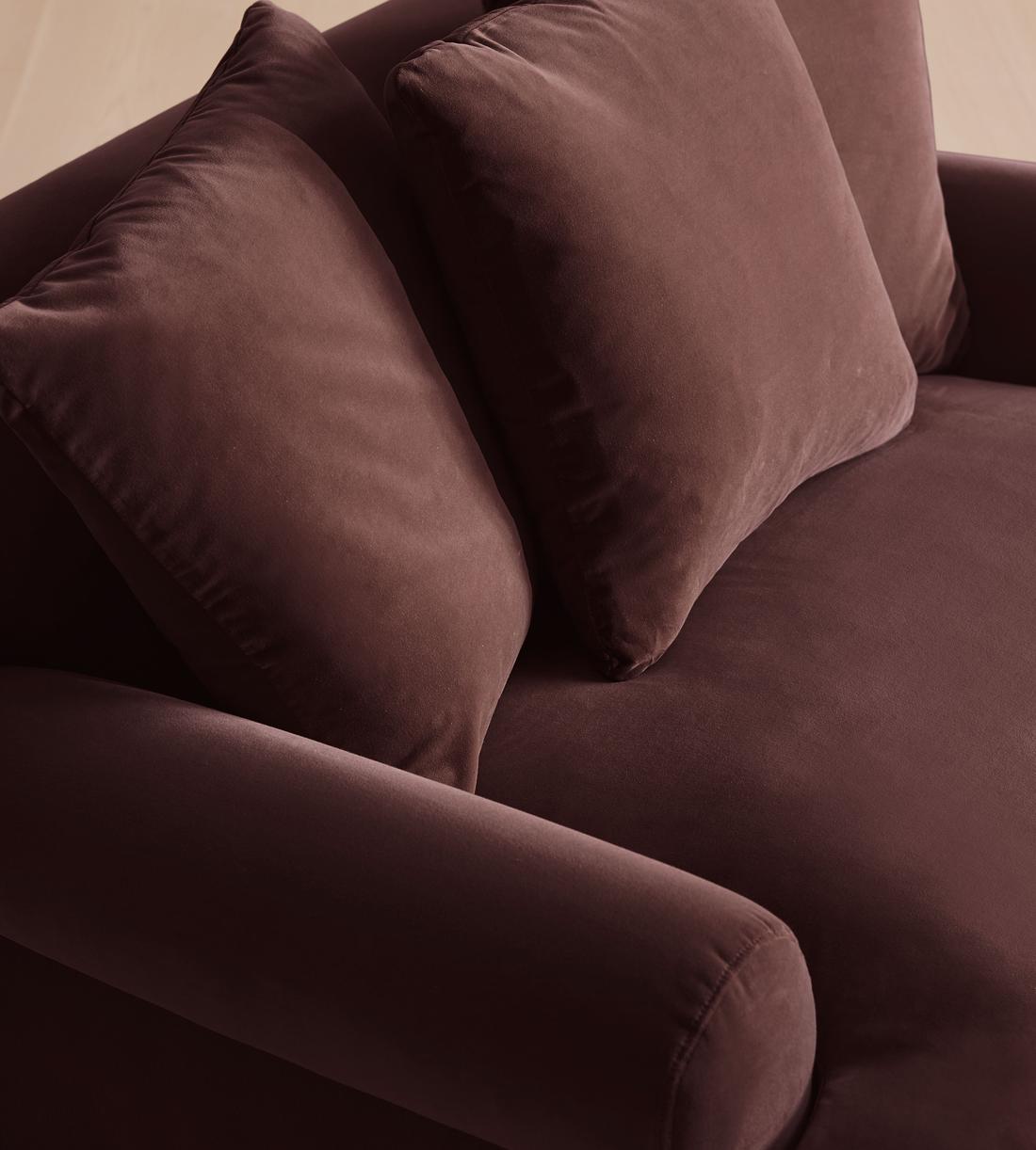 Audrey Loveseat - Velvet - Aubergine - US - Images - Image 5