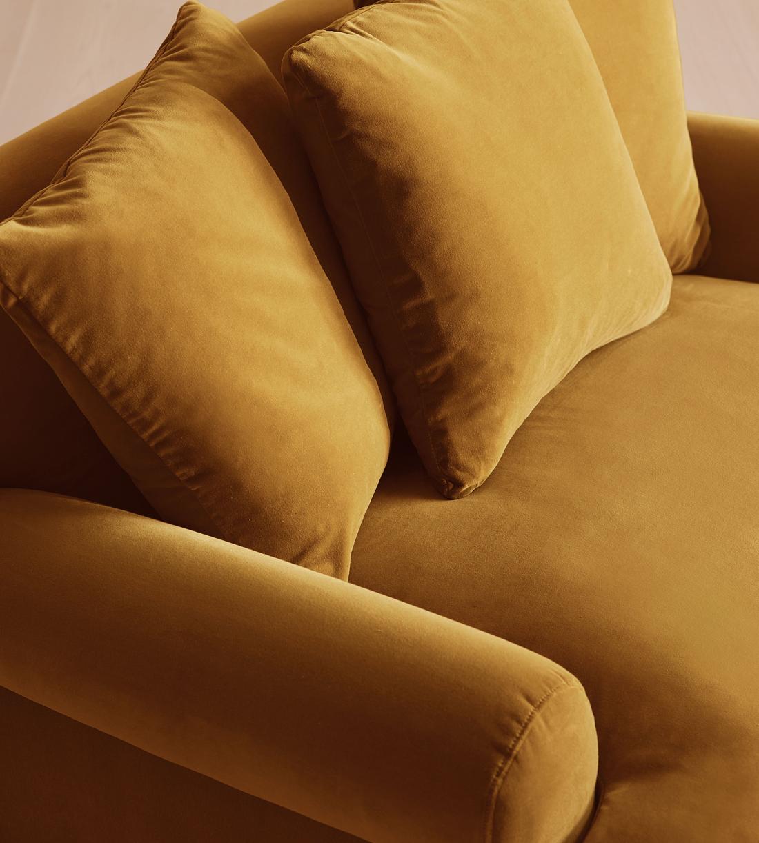 Audrey Loveseat - Velvet - Mustard - Images - Image 6