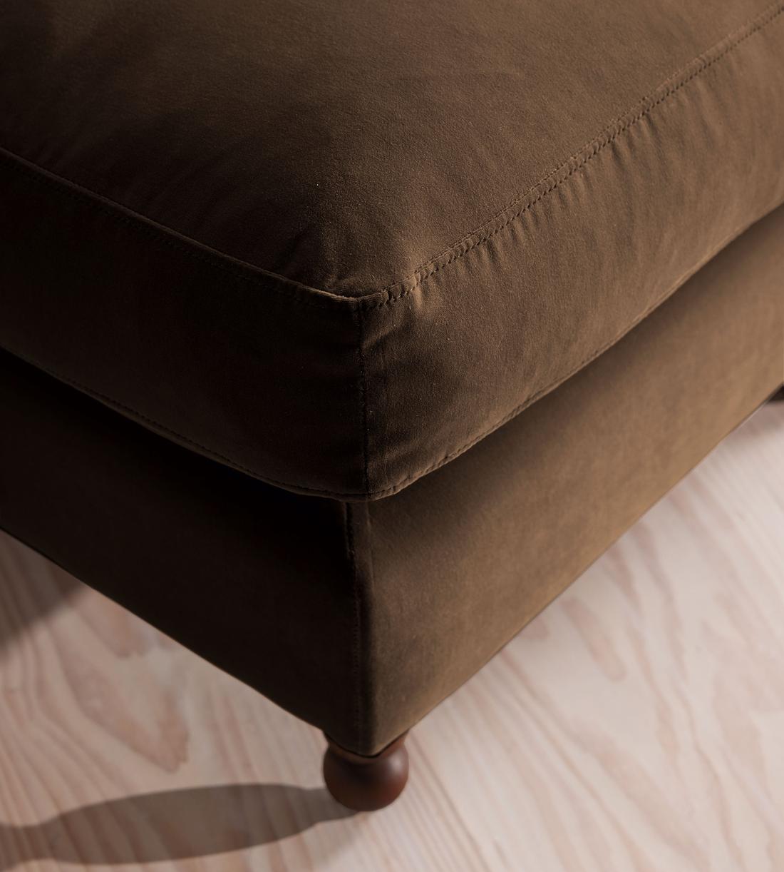 Audrey Rectangle Ottoman - Sofa - Velvet - Chocolate - Images - Image 4