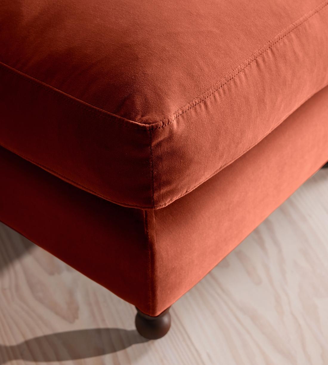 Audrey Rectangle Ottoman - Velvet - Rust - Images - Image 4