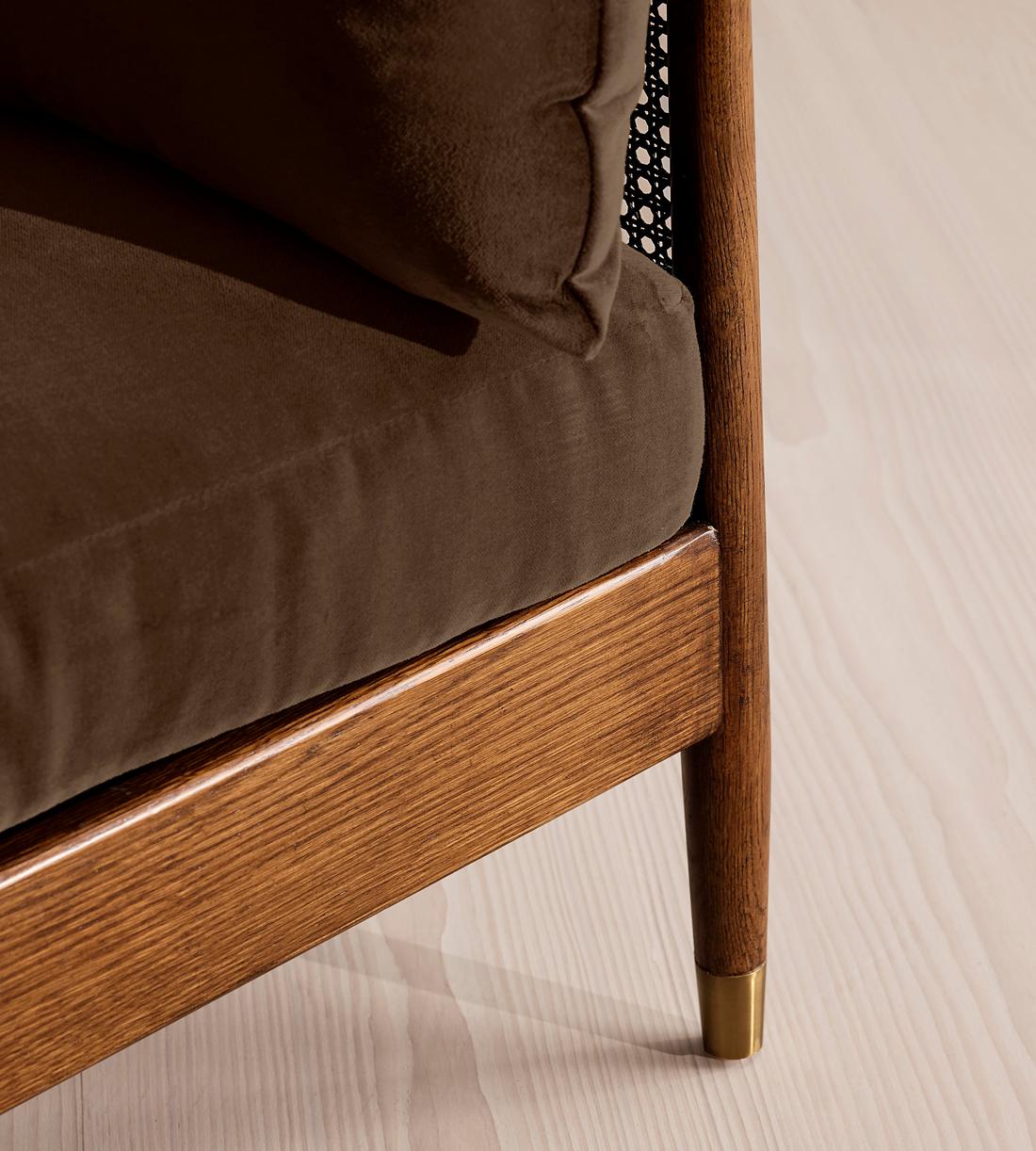 Atlanta Loveseat - Velvet - Chocolate - US - Images - Image 5