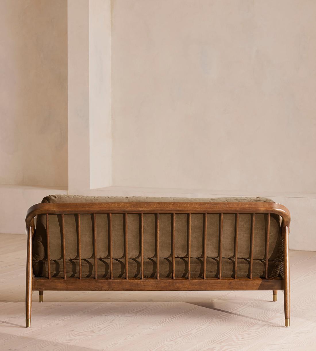 Atlanta Three Seater - Velvet - Truffle - US - Images - Image 4