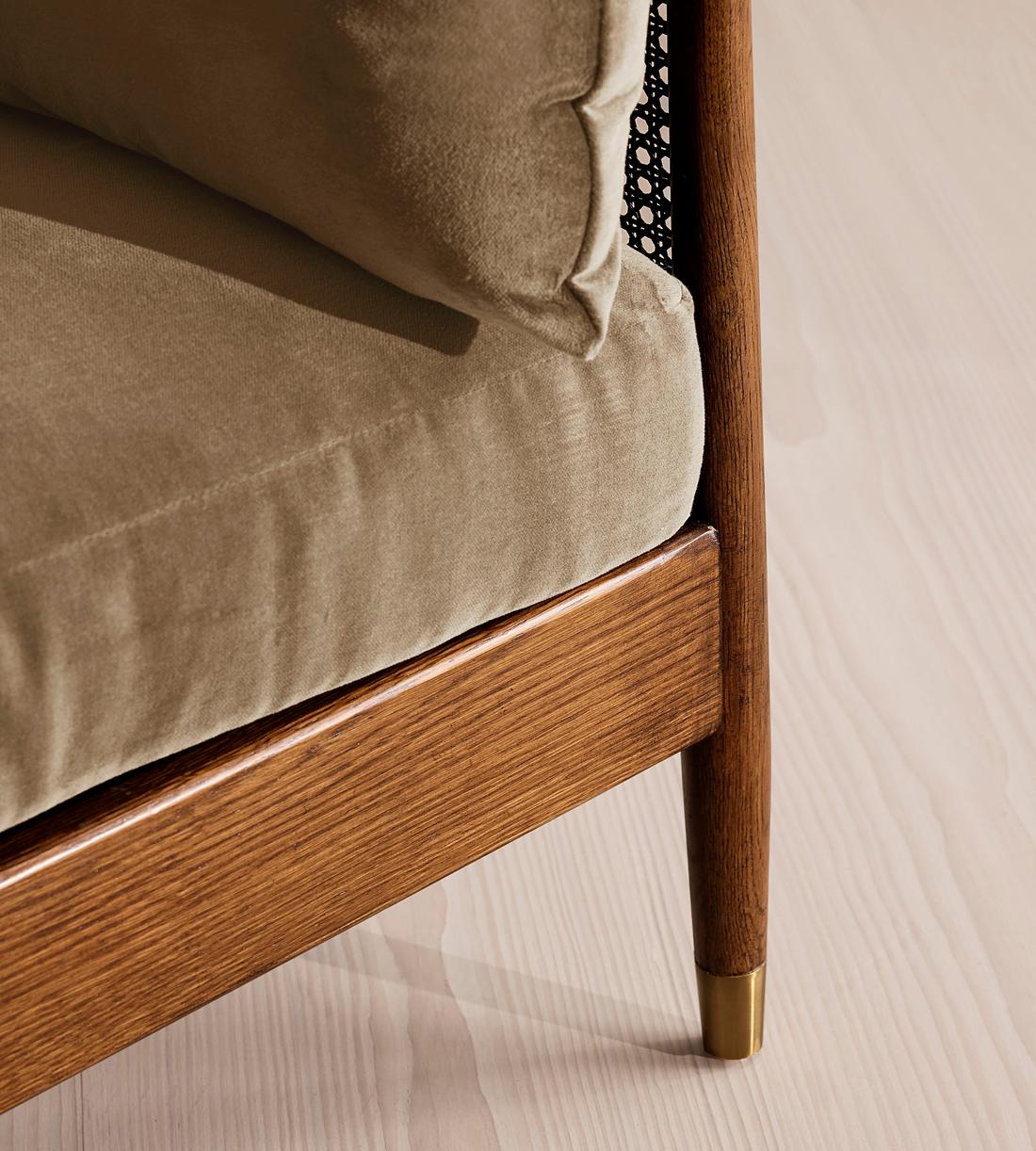 Atlanta Three Seater - Velvet - Truffle - US - Images - Image 5
