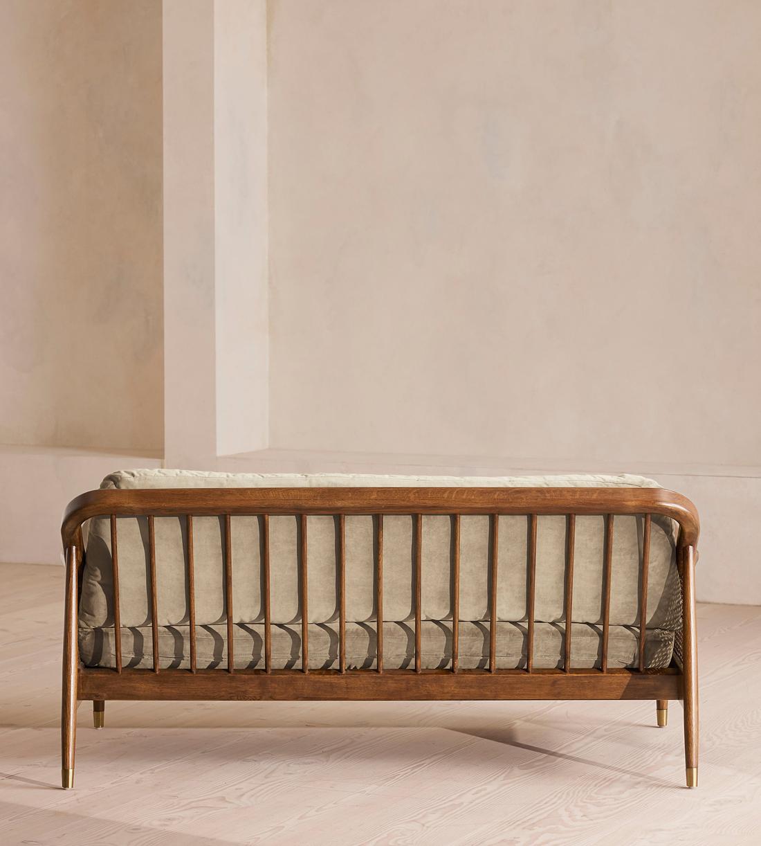 Atlanta Three Seater - Velvet - Oyster - US - Images - Image 4