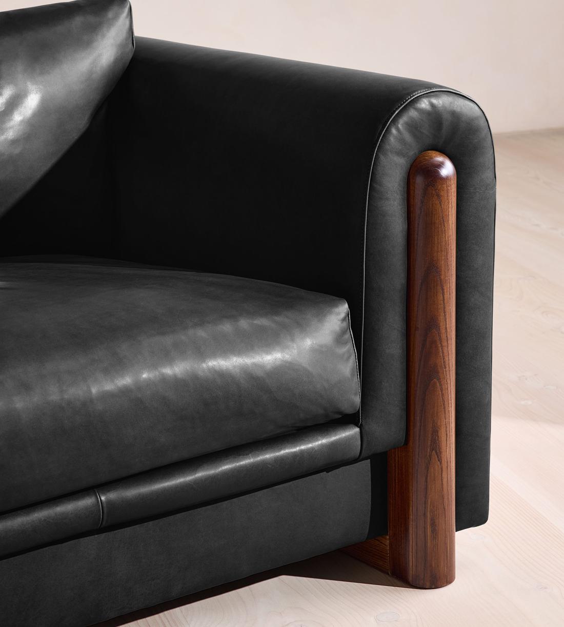 Farrell Three Seater Sofa - Leather - Black - UK - Images - Image 5