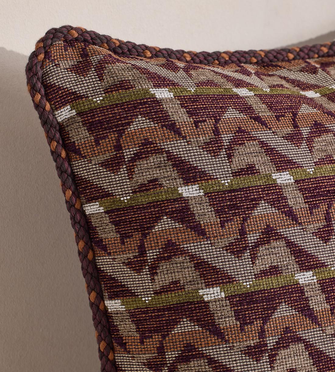 Fulton Square Cushion - Bordeaux - Images - Image 7