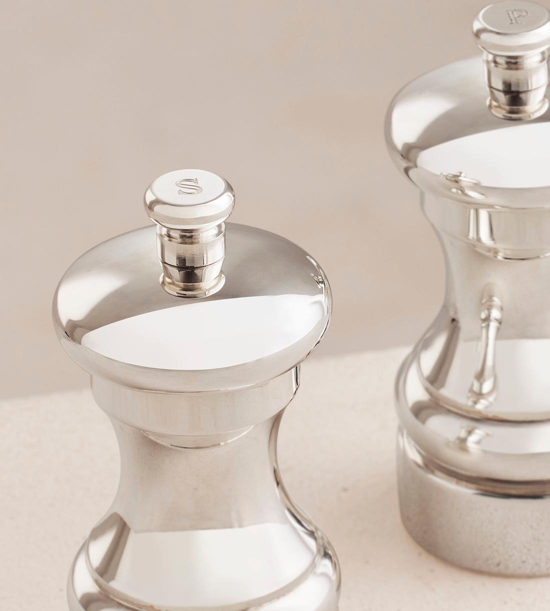 Gino Salt & Pepper Shakers - Images - Image 3