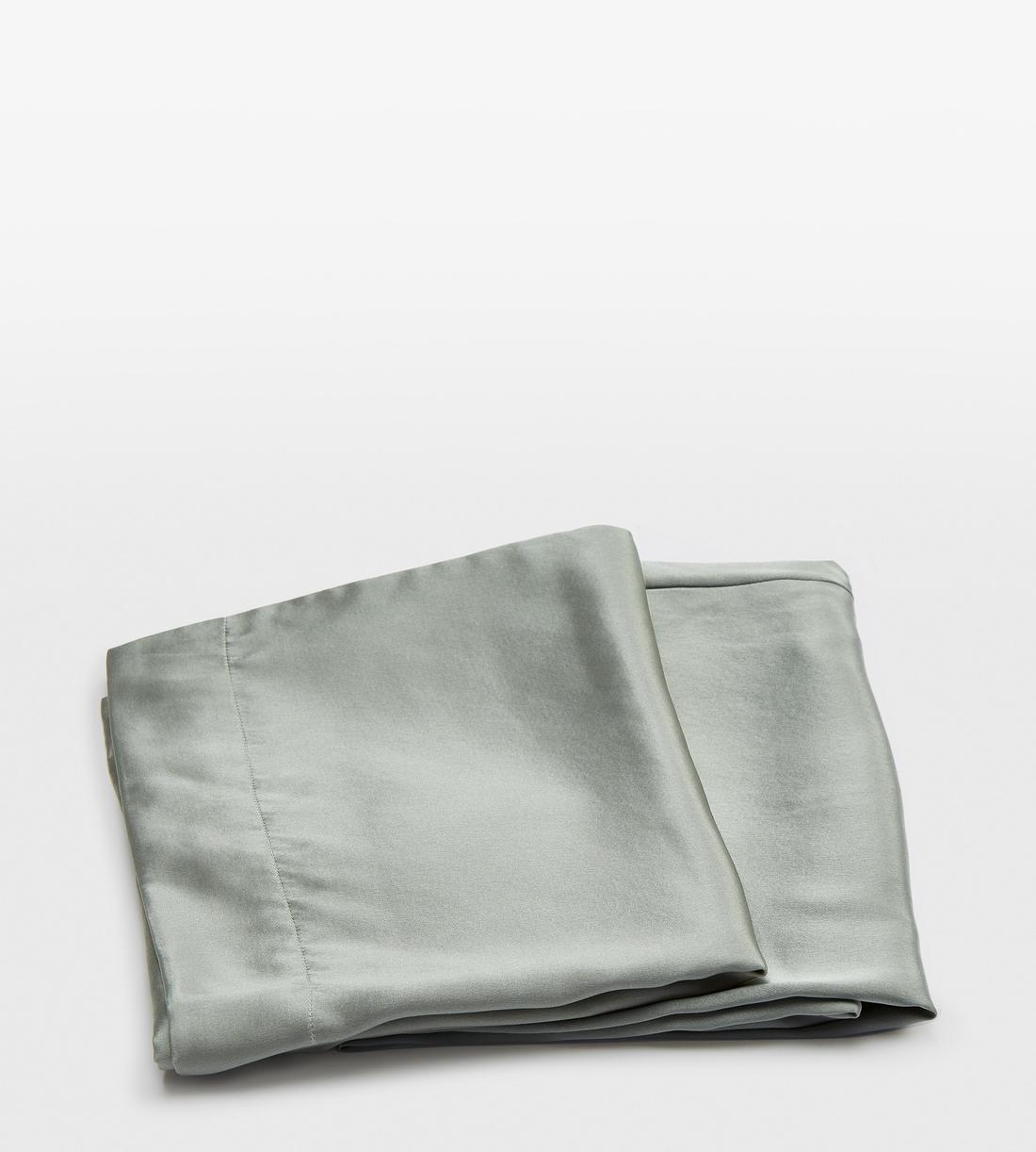 Sage Silk Pillowcase - King - Set of Two - Images - Image 3