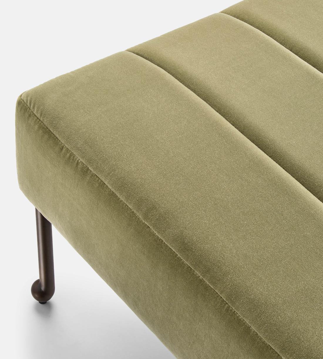 Poppy Bench - Velvet - Fern - Images - Image 5