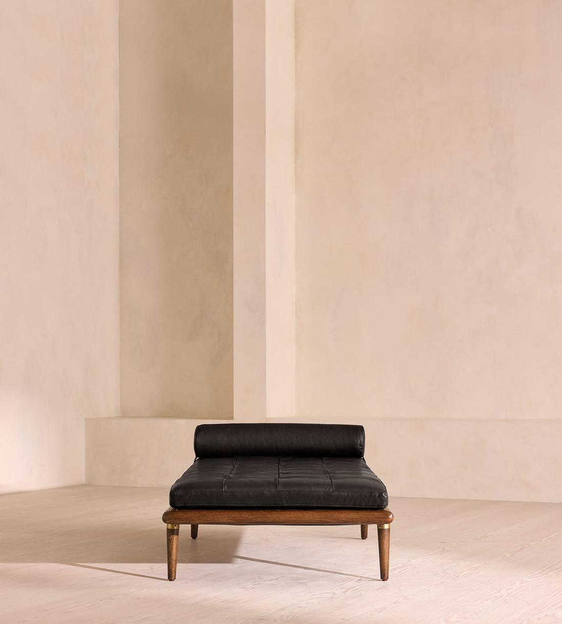 Theodore Daybed - Leather - Black - US - Images - Image 3
