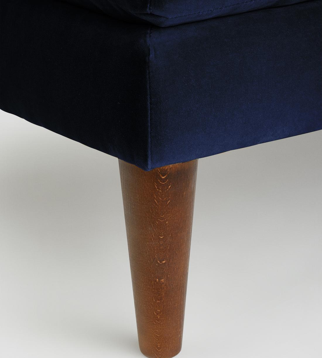 Reya Ottoman Velvet - Navy - Images - Image 4
