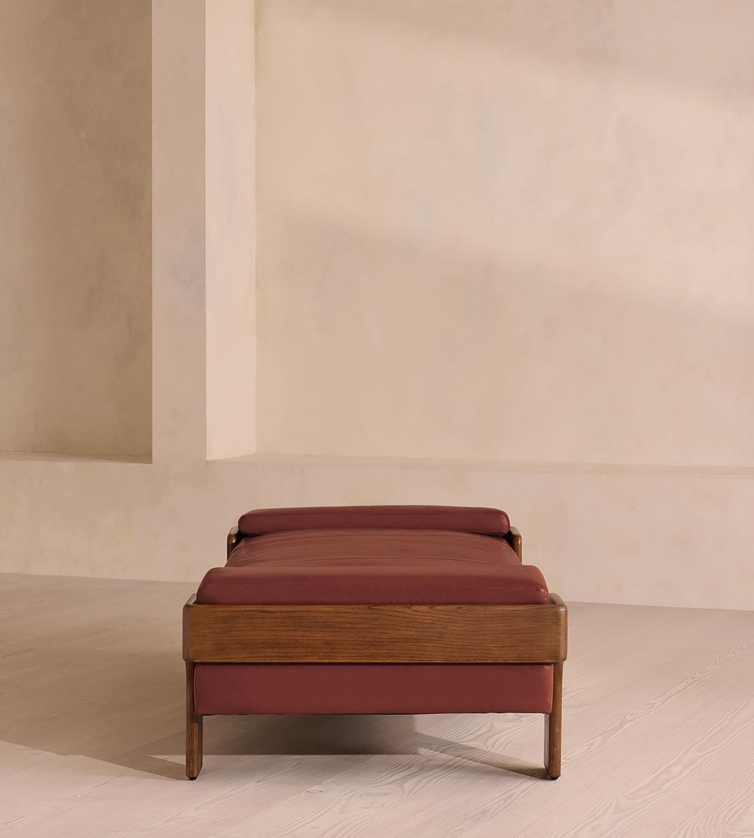 Marcia Daybed - Leather - Sangria - Images - Image 3