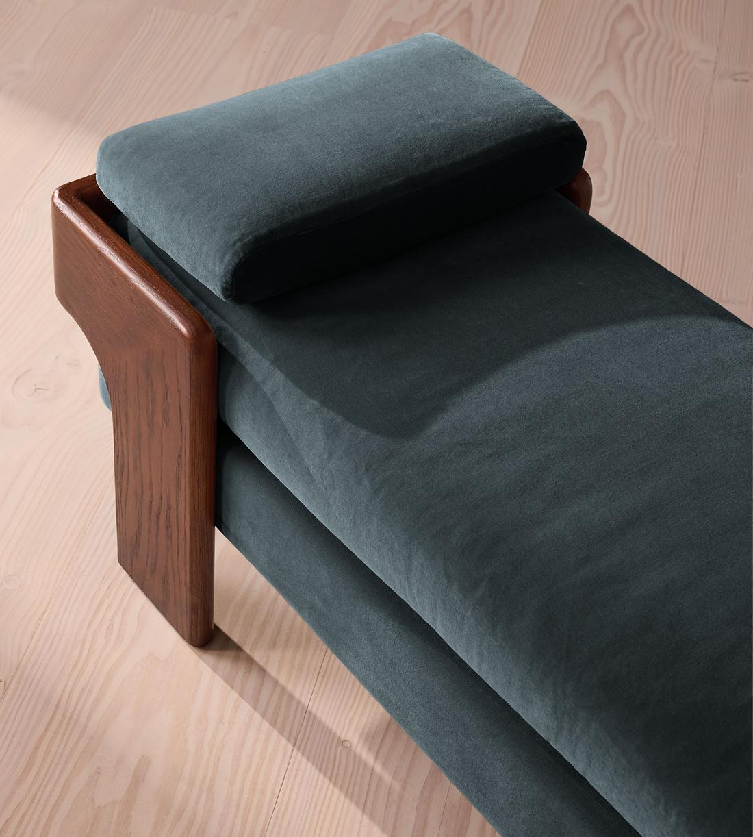 Marcia Bench - Grey Blue Velvet - Images - Image 4