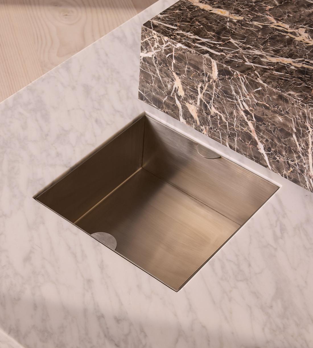 Roscoe Coffee Table - Images - Image 6