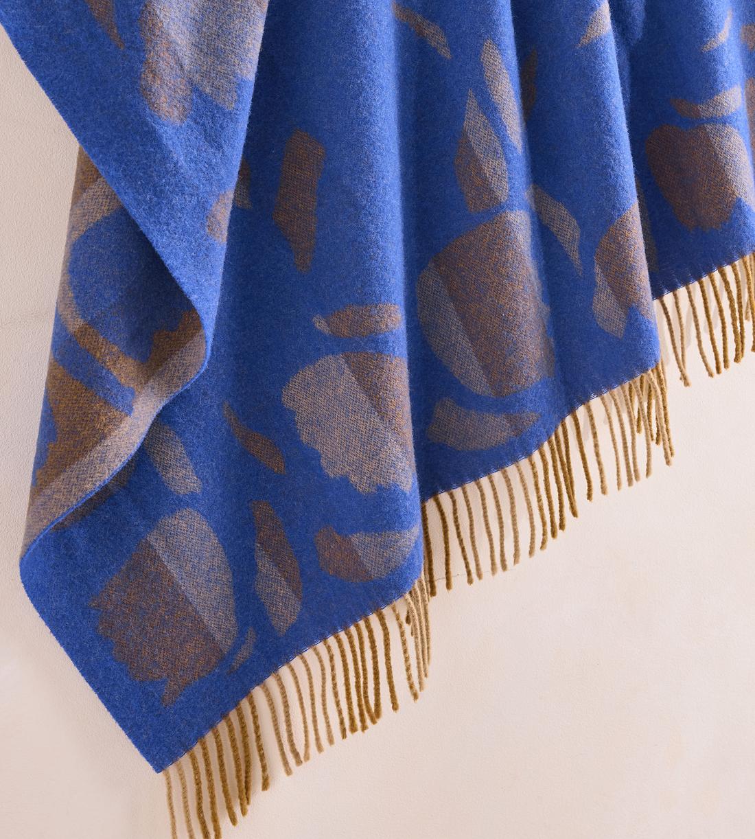 Stetson Throw - Images - Image 5