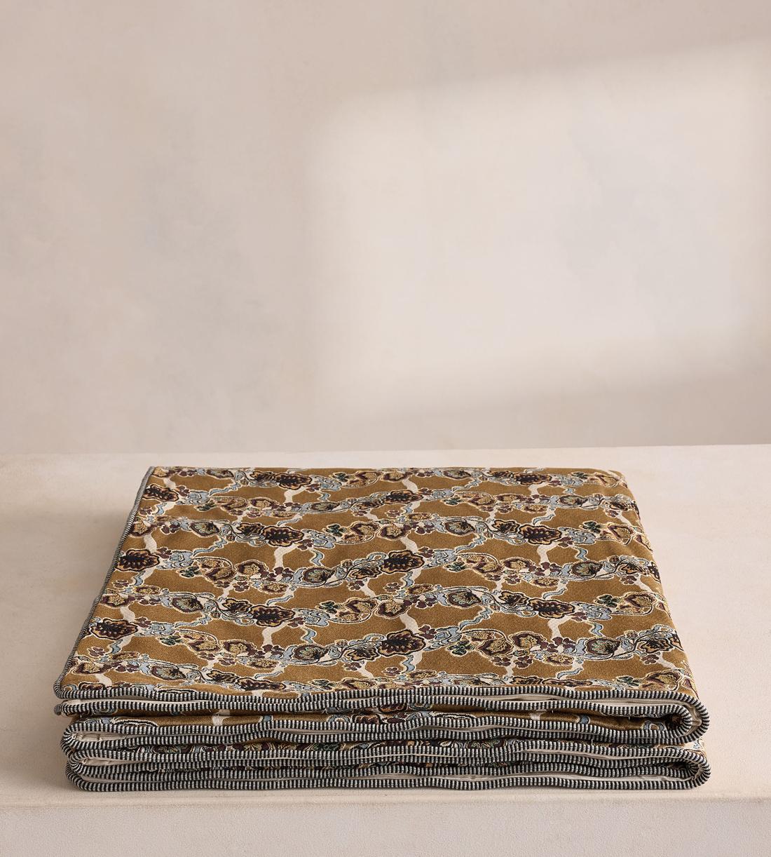 Echo Bedspread - 130 x 230cm - Listing - Image 2