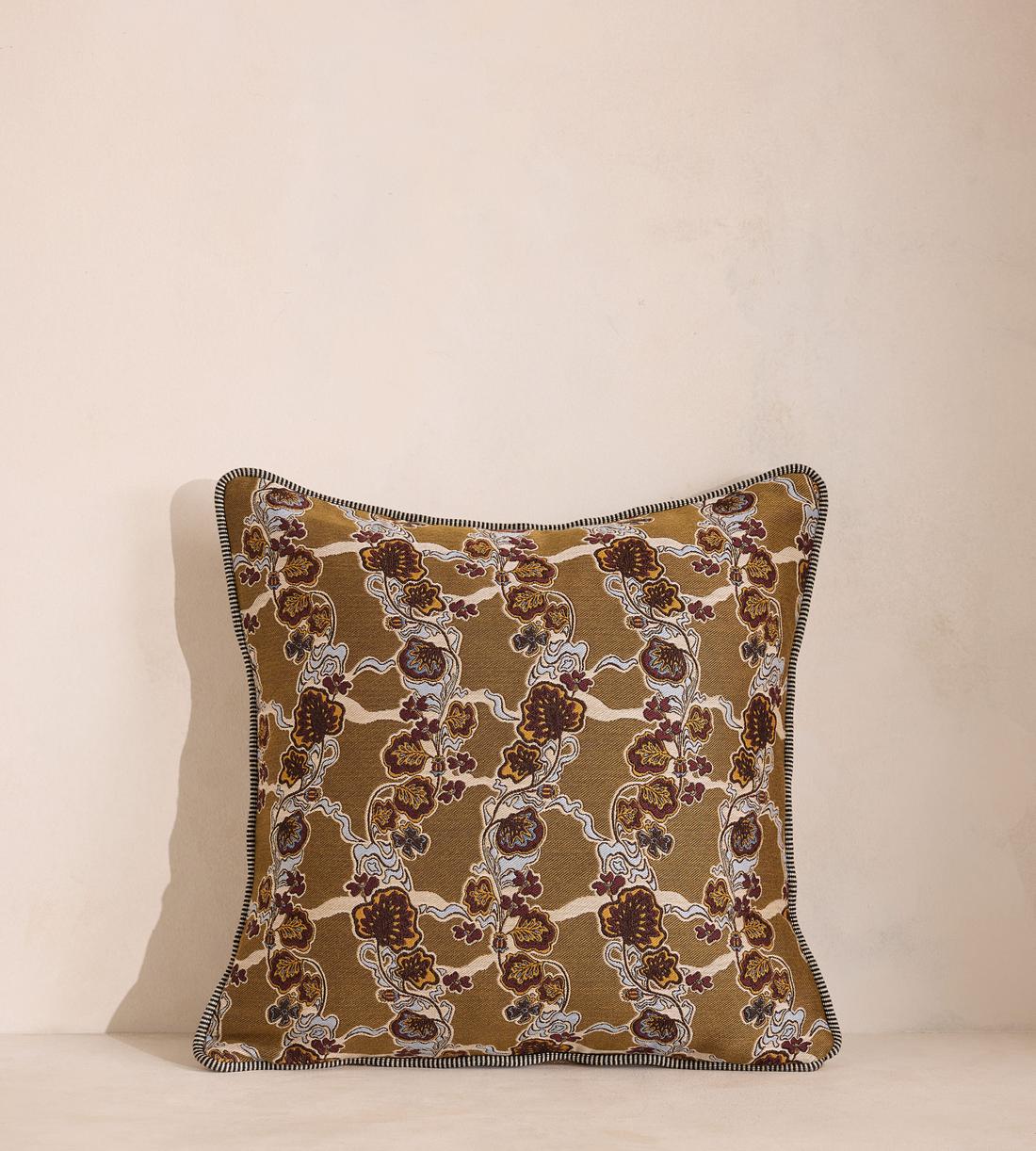 Echo Square Cushion - Listing - Image 1