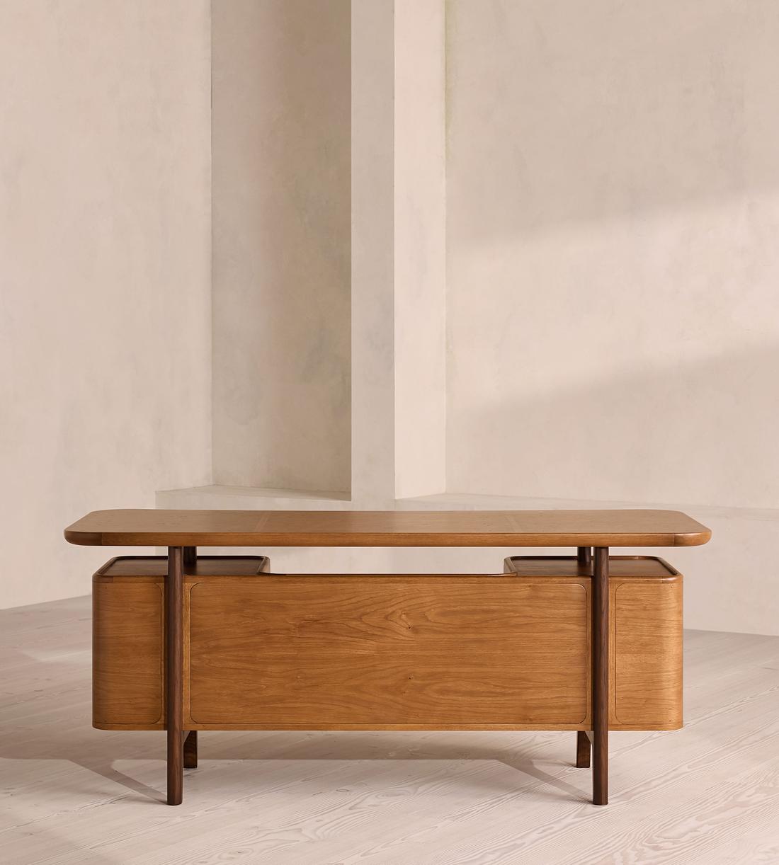 Alvis Desk - Images - Image 5