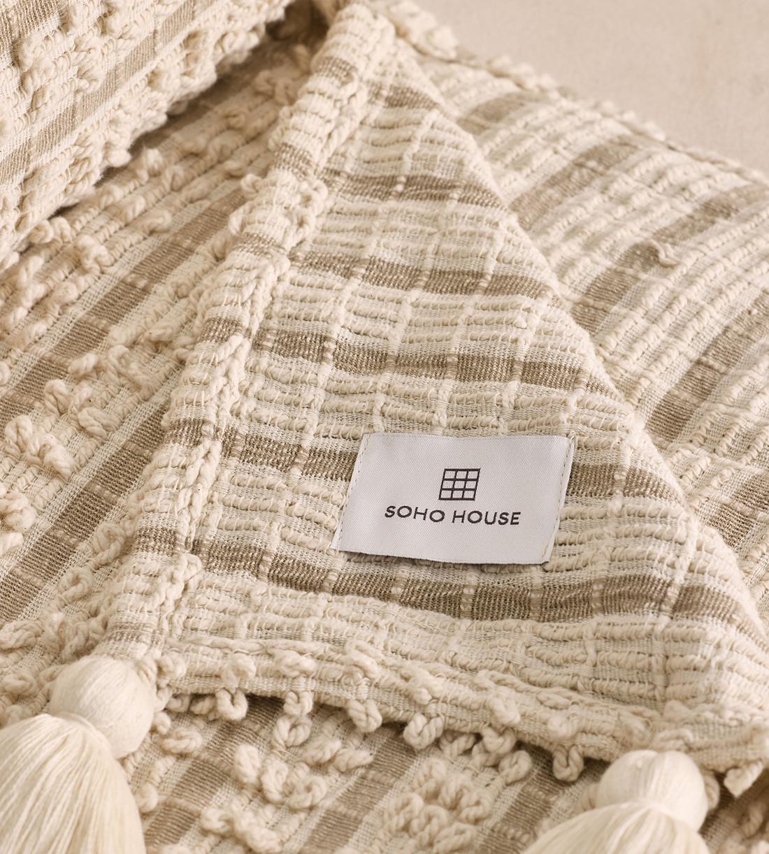 Cassia Throw - Images - Image 4