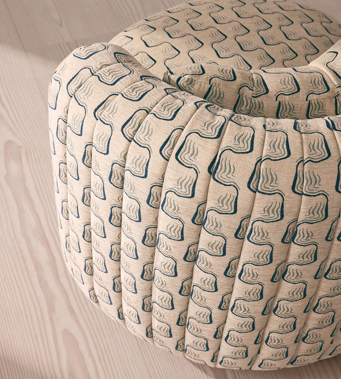 Vivienne Armchair - Theron - UK - Images - Image 6