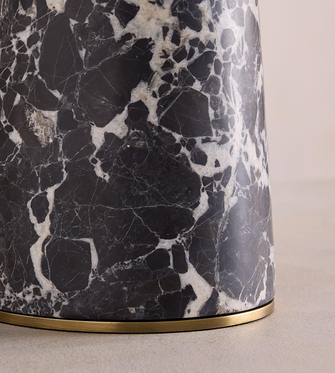 Jaya Table Lamp - Images - Image 6