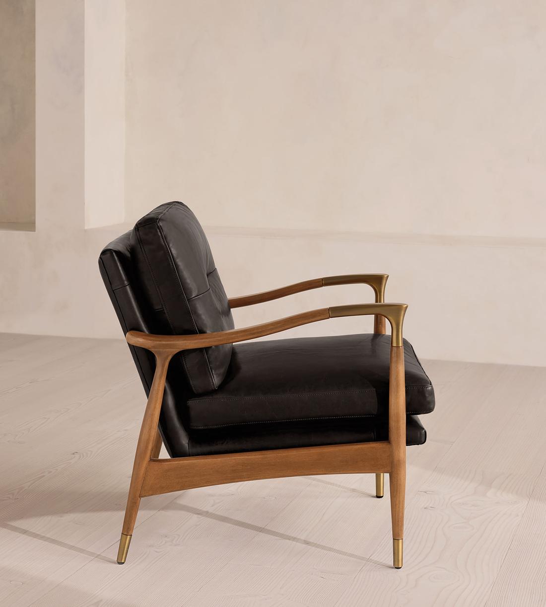Theodore Oak Armchair - Leather Virtue Black - Images - Image 3