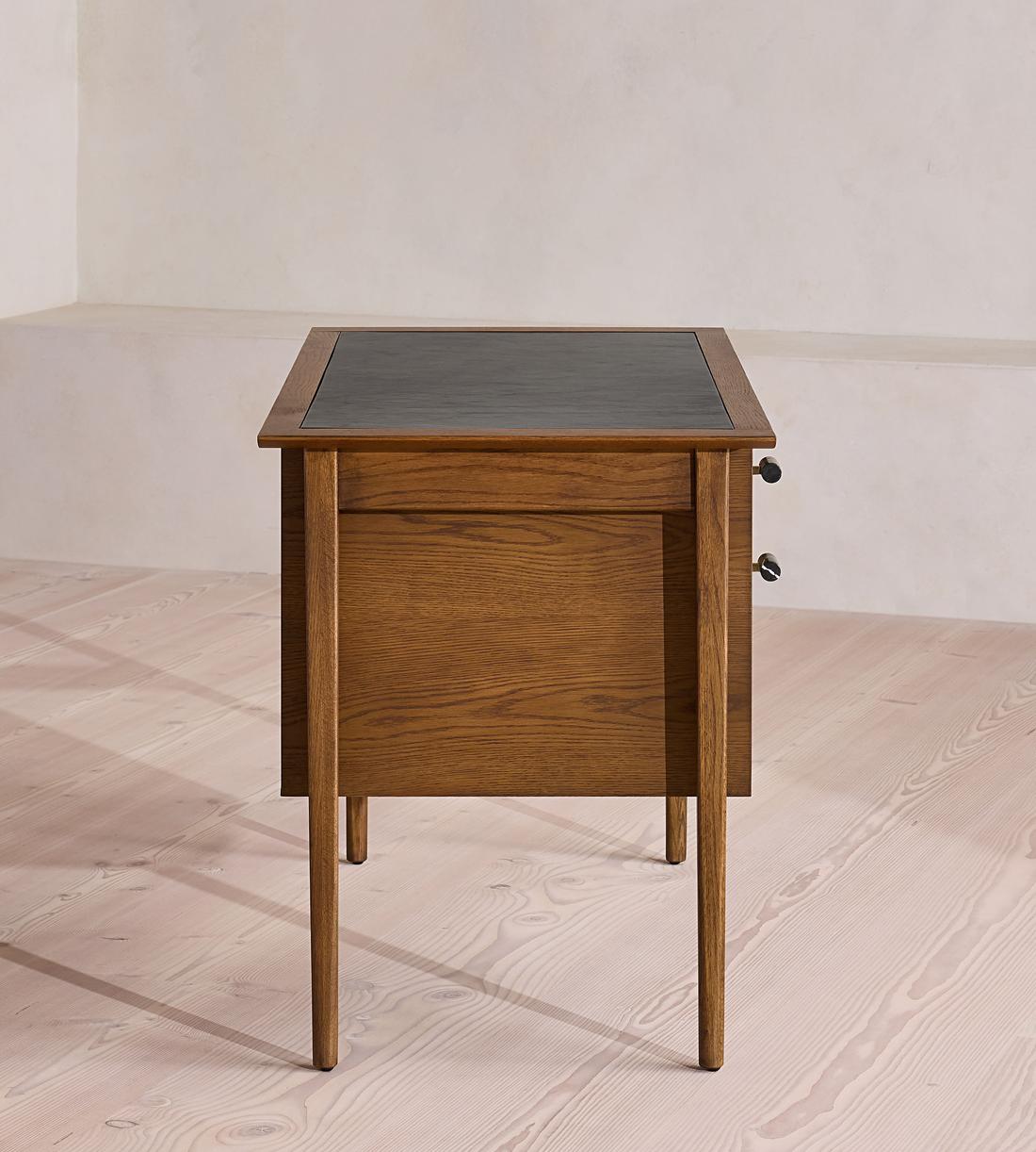 Aldo Desk - Images - Image 4