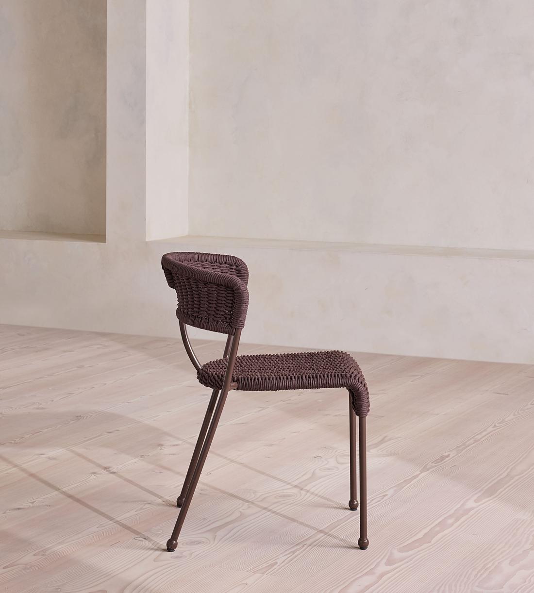 Pair of Lisson Outdoor Dining Chairs - Bordeaux - Images - Image 4