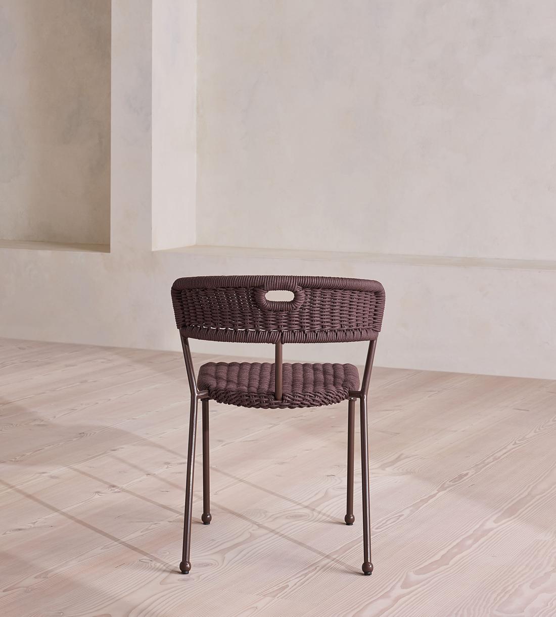 Pair of Lisson Outdoor Dining Chairs - Bordeaux - Images - Image 5